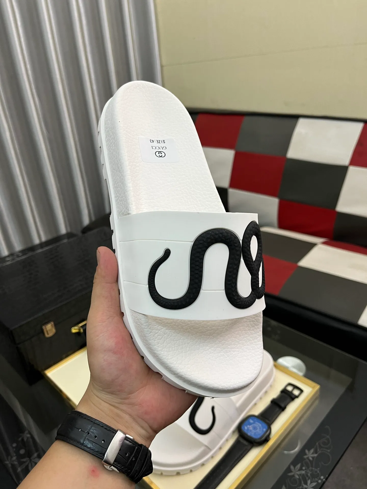 Men's men's shoes💰260⌚️⌚️ＧＵＣＣＩ.Gucci.Official website 1:1 popular slippers hot sale! Original original material 🩴 SIZE: 38-46 (45.46 non-refundable)